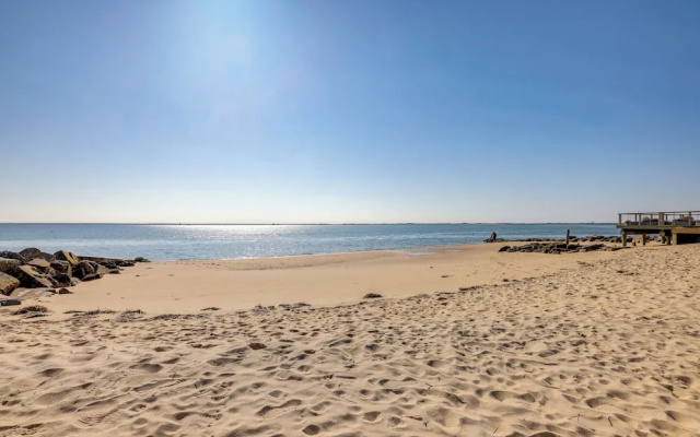 Spectacular Views! Oceanfront Unit in Provincetown