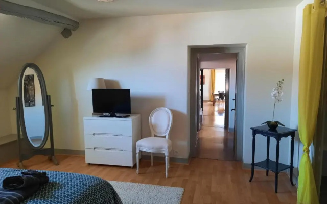Spacieux Appartement Lumineux De 125 M2