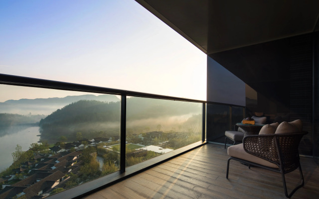 Banyan Tree Anji