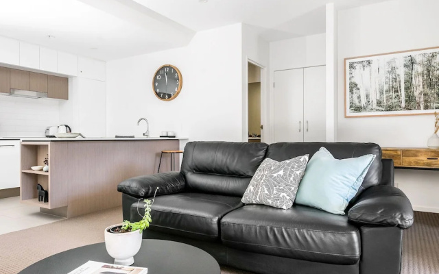 Riverstone 706