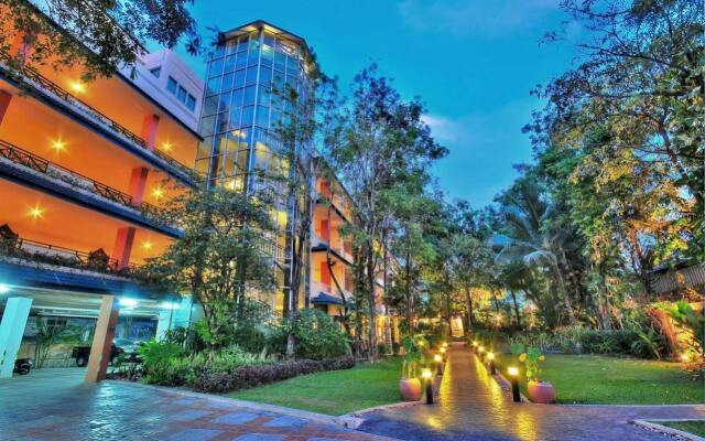 Отель Gazebo Resort Pattaya Таиланд, Паттайя - 10 отзывов об отеле, цены и фото номеров - забронировать отель Gazebo Resort Pattaya онлайн вид на фасад