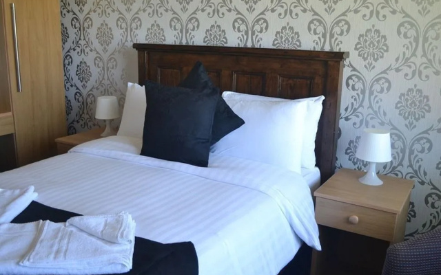 OYO Knowesgate Inn