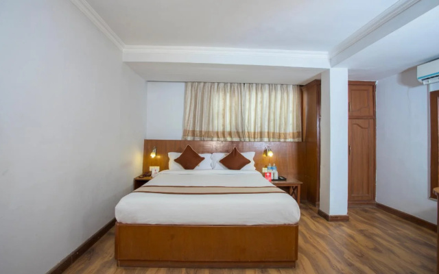 Osho Holiday Inn