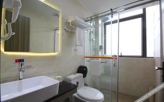 Super 8 Hotel Guangzhou Huangshi