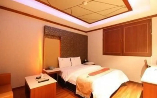 Seocho js hotel