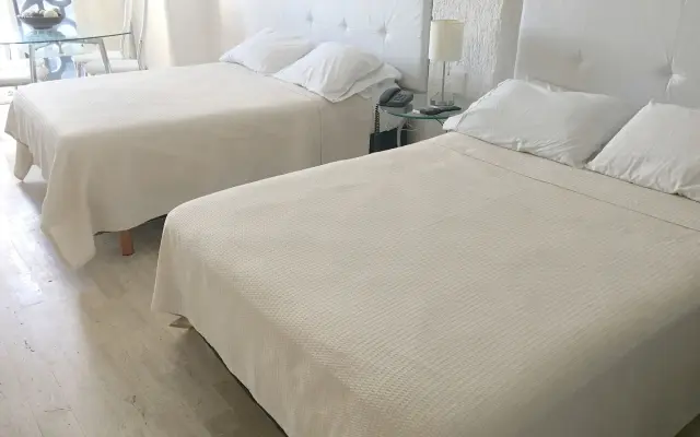 Cancun Plaza Condo Mexico
