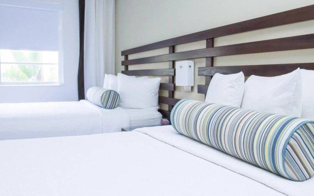 Dorchester Hotel & Suites