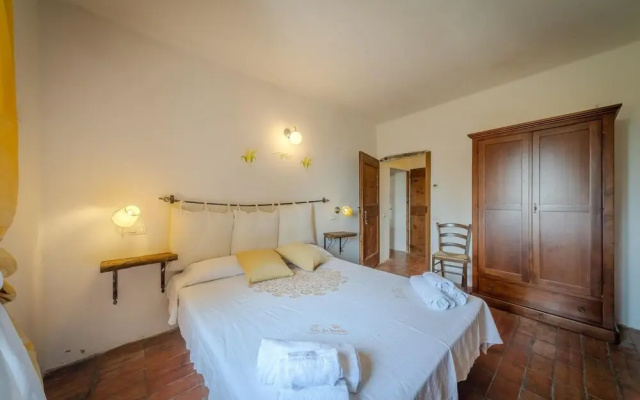 Farmhouse in Carpegna With Private Pool