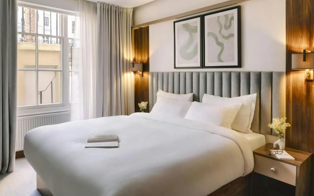 Ashley Hotel