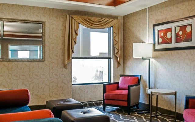Quality Inn & Suites near St. Louis and I-255