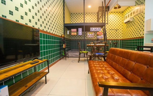 【Manhanttan Mount Austin】The Bubble Room - 6 pax