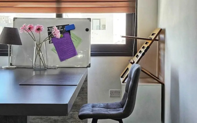 Seaview Business Hub Apartment