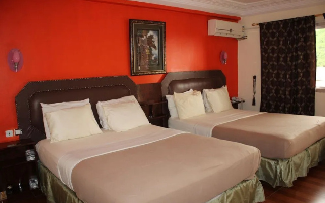 Zambezi Inn Airport Hotel