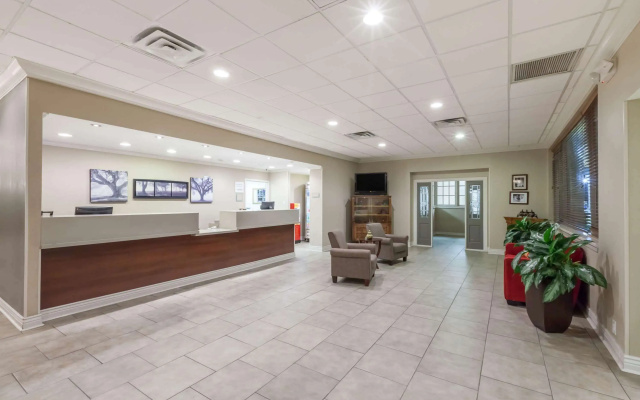 Ramada Conference Center New Iberia