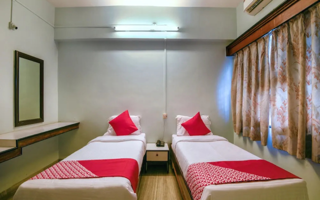 OYO 15199 Hotel Shree Maya