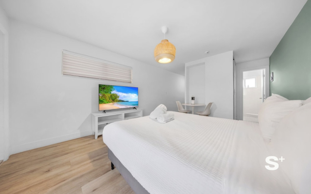 Stylish Studio Parking-Gym Near Aventura