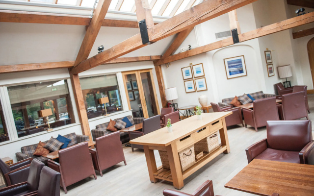 North Lakes Hotel And Spa