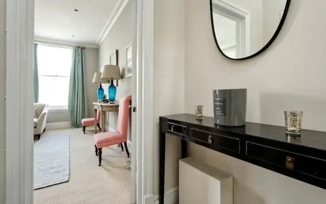 Gorgeous Modern 2 Bedroom Flat in Chelsea