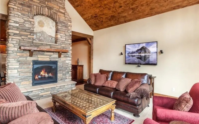 Granite Peaks Villa