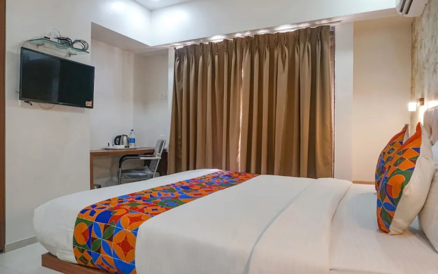 FabHotel Emersion Residency - Nr. Dnyanjyoti Savitribai Phule Udyan