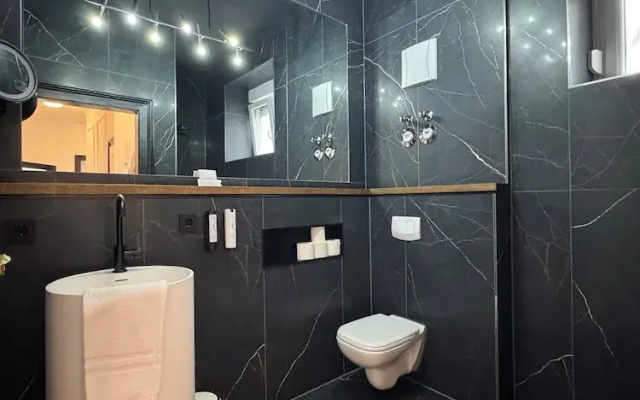 HLH - Luxus Familiensuite mit Terrasse