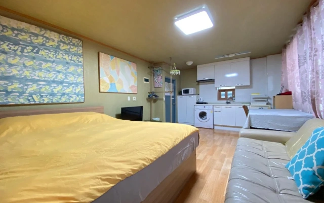 Kang's Apartments in Central Seoul