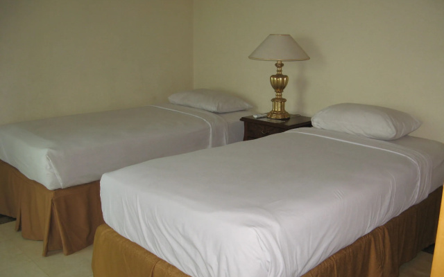 Batavia Hotel and Serviced Apartments