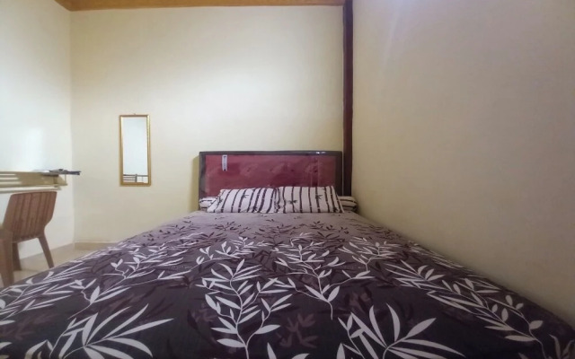 OYO 90731 E-kreasi Home