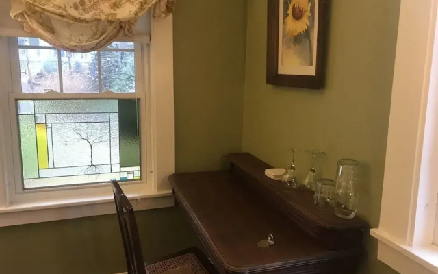 Howarth House B&B