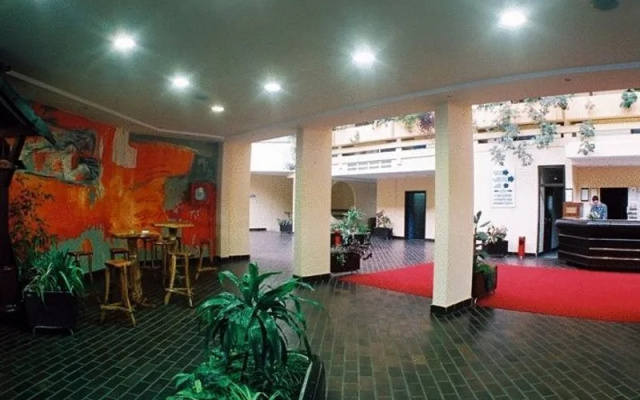 Hotel Nais