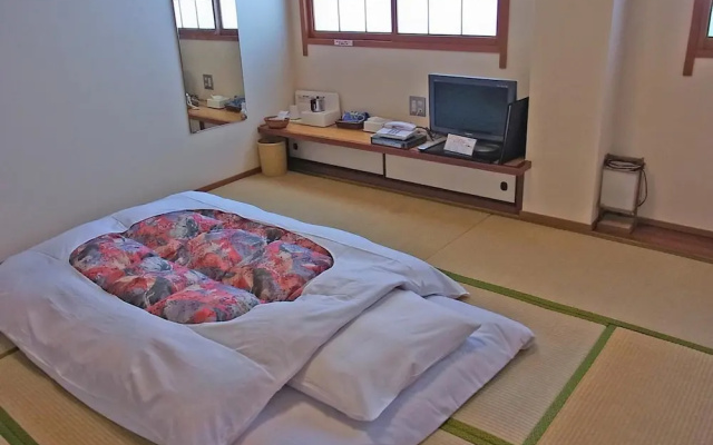 Hotel Ota