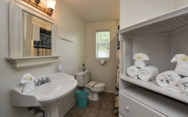 Avenue E #54489 - 3 Br Home