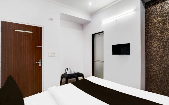 OYO JAI1273 Rayal Inn