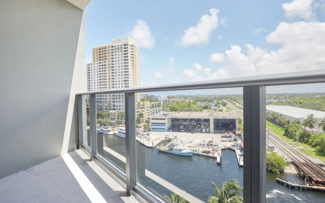 Flow Fort Lauderdale Hotel