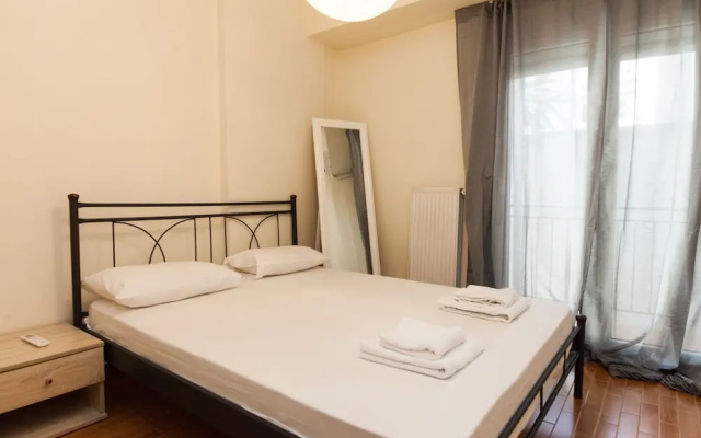 Luxury Pireas Stay New 2BR Urban Escape