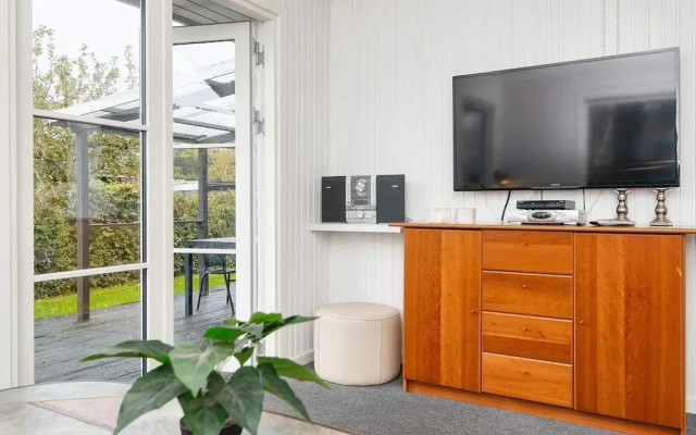 6 Person Holiday Home in Juelsminde