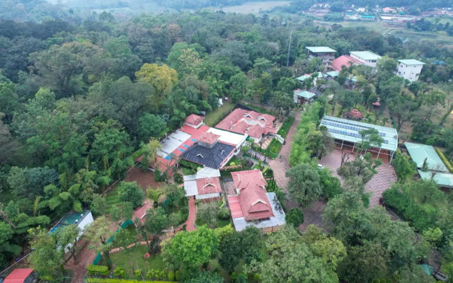 Honey Dewz Exotica Hotel & Resort