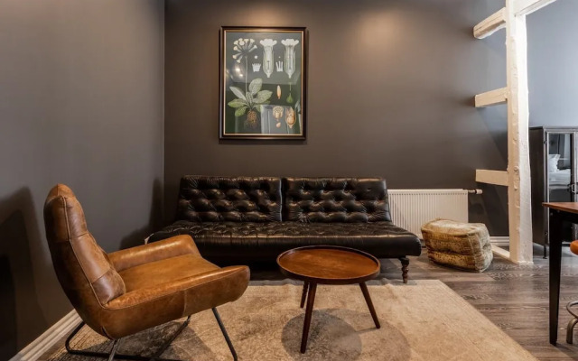41 - A Townhouse Hotel