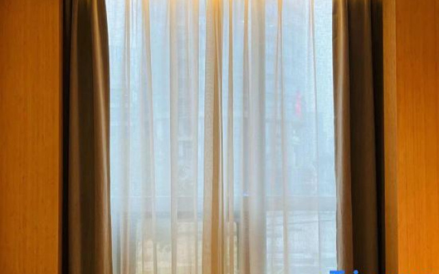 JI Hotel (Shanghai Zhenbei Road Subway Station)