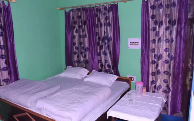 Goroomgo Anjali Home Stay Deoriatal Uttarakhand