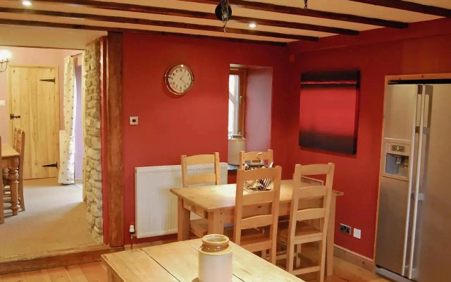 Featherstone Cottage