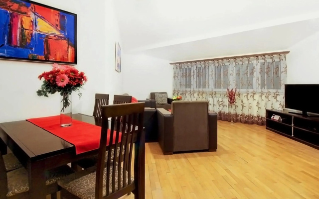 Apartment at Chaykovski Street (New Building)