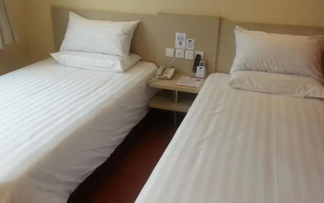 Elan Hotel