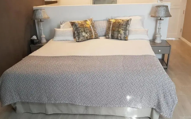 HORIZON BAY - Camps Bay