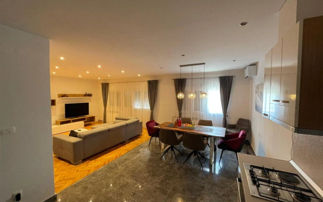 Apartment GREY