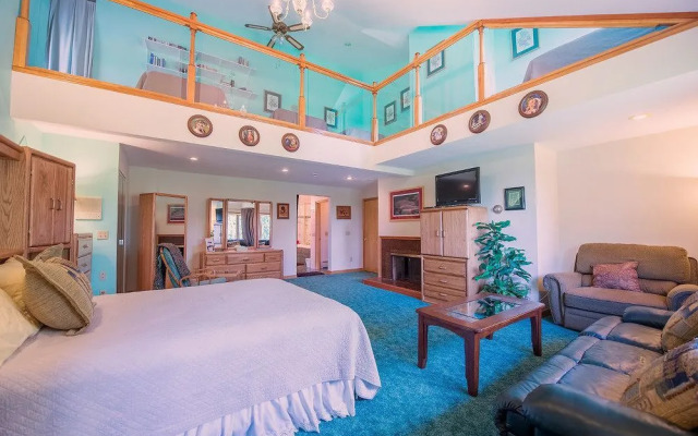 Alaska House of Jade Bed and Breakfast