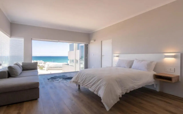 Small Bay Beach Suites