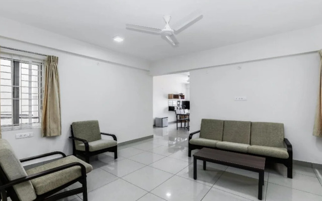 The Red Lotus Premium By OYO Rooms