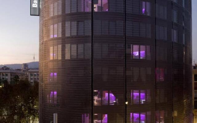 Отель Barceló Raval Испания, Барселона - 11 отзывов об отеле, цены и фото номеров - забронировать отель Barceló Raval онлайн вид на фасад