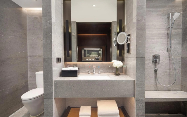 HUALUXE Hotels and Resorts Xi'an Tanghua, an IHG hotel